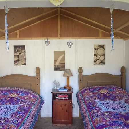 Готель Galway Glamping Туам Екстер'єр фото