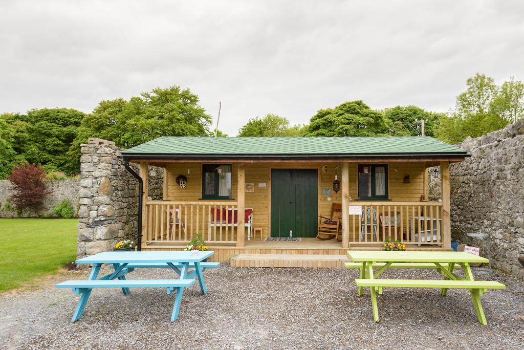 Готель Galway Glamping Туам Екстер'єр фото