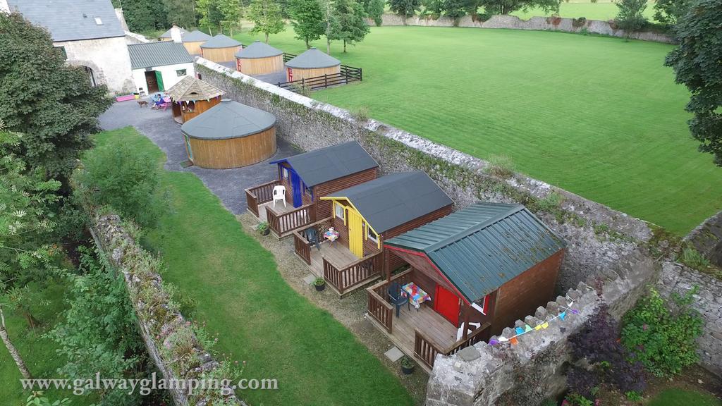 Готель Galway Glamping Туам Екстер'єр фото