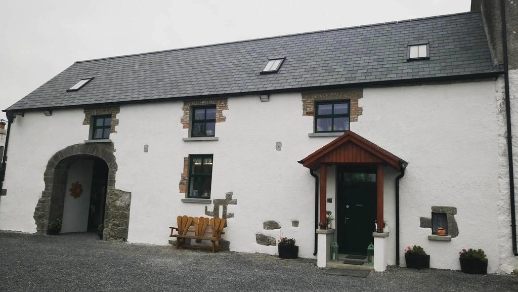 Готель Galway Glamping Туам Екстер'єр фото