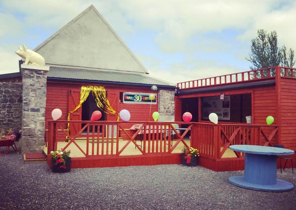 Готель Galway Glamping Туам Екстер'єр фото