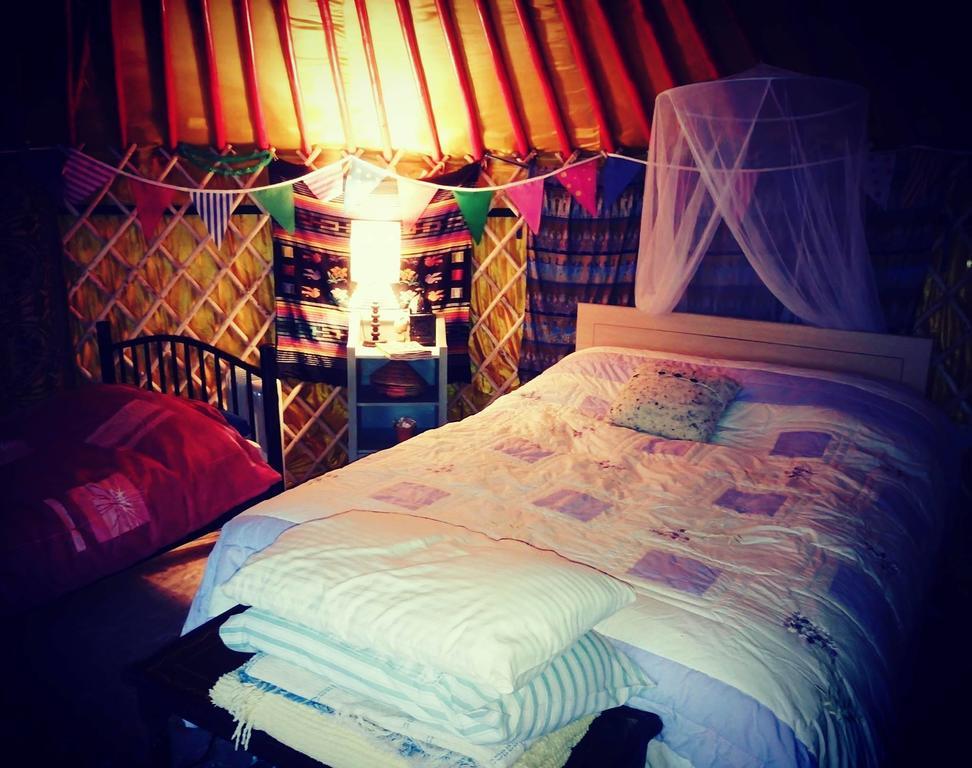 Готель Galway Glamping Туам Екстер'єр фото